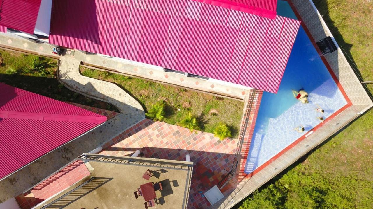 Cosmos Tatacoa Hotel Вильявьеха Экстерьер фото